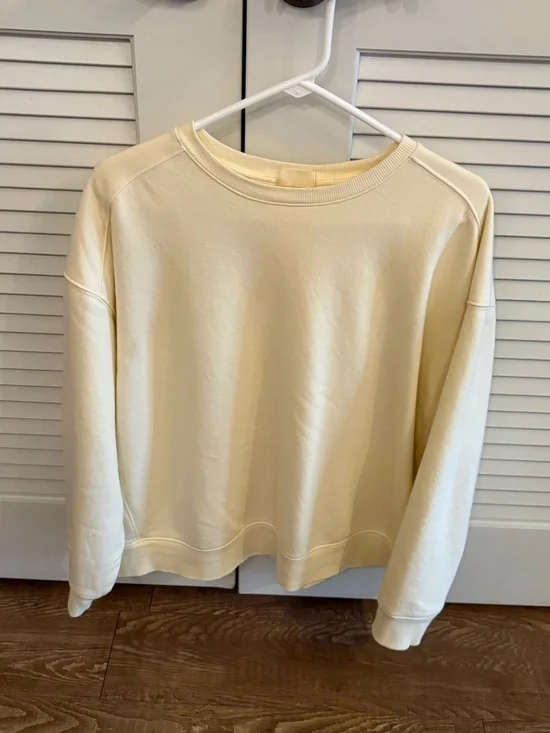 Nuuds butter yellow sweatshirt - Picture 2 of 4